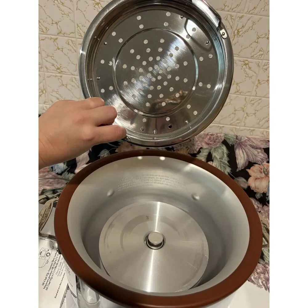 All-Clad 5qt Crock Base and lid ONLY *NO CROCK